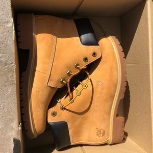 WOMEN'S TIMBERLAND® PREMIUM 6-INCH WATERPROOF BOOTS